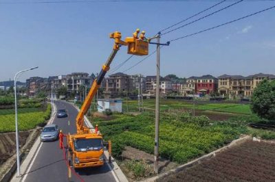 10千伏線路出現(xiàn)設備缺陷開展帶電消缺作業(yè) 10千伏線路出現(xiàn)設備缺陷開展帶電消缺作業(yè)