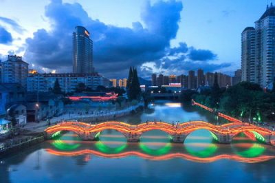 黃巖區(qū)官河古道工程的基礎土建、線路改接、開關站改造等進入收尾階段