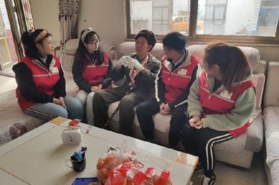 重陽敬老 弘揚(yáng)中華傳統(tǒng)美德