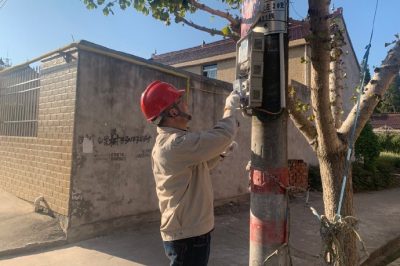 張貼安全用電宣全警示牌