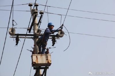 對10千伏724車固線進(jìn)行改造 對10千伏724車固線進(jìn)行改造
