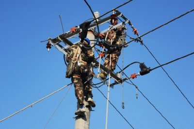 10千伏堯方頭561線路升級(jí)電網(wǎng)、立桿架線