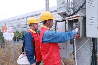 宣傳電力設(shè)施保護，講解安全用電知識