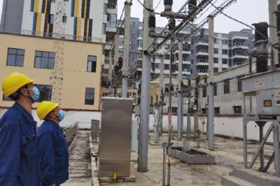 全面檢查西鄉(xiāng)變?cè)O(shè)備設(shè)施及防汛防潮、防小動(dòng)物等措施