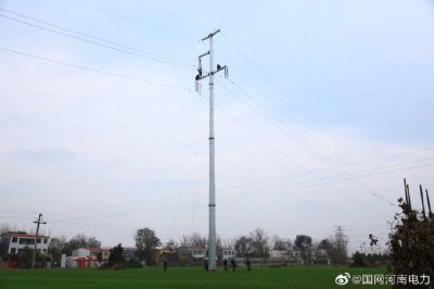 架設(shè)風(fēng)電聯(lián)絡(luò)線 奉獻清潔能源