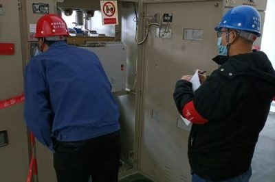 對村內(nèi)線路進行改造，完善配網(wǎng)供電結(jié)構(gòu)