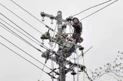 對鎮(zhèn)湖街道馬山村郁舍配變進行農(nóng)網(wǎng)改造