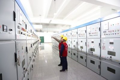 打響220千伏桑田變大修保電攻堅戰(zhàn) 打響220千伏桑田變大修保電攻堅戰(zhàn)