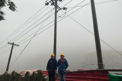 開展高山寒凍天氣線路特巡 開展高山寒凍天氣線路特巡