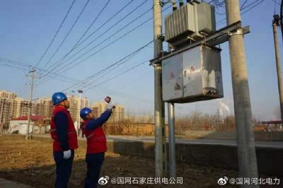 到西莊村對(duì)變壓器、用電線路等進(jìn)行紅外測(cè)溫