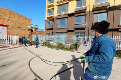 完成暢和名居南區(qū)4000余米地埋電纜的更換工作 完成暢和名居南區(qū)4000余米地埋電纜的更換工作