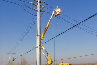 對110千伏樹行站10千伏岳溝線55號桿開展旁路作業(yè)
