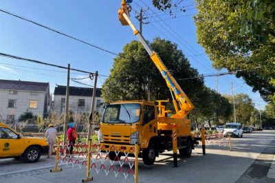 在金港鎮(zhèn)110千伏后塍變123高橋線22號(hào)桿開展不停電搭接業(yè)擴(kuò)工程 在金港鎮(zhèn)110千伏后塍變123高橋線22號(hào)桿開展不停電搭接業(yè)擴(kuò)工程