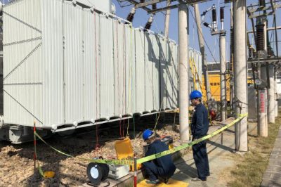 在220千伏江灣變1號變壓器試驗中應用自主研發(fā)的輔助裝置“線管家”