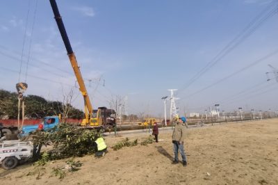 500千伏東三線下有挖機(jī)施工作業(yè) 500千伏東三線下有挖機(jī)施工作業(yè)