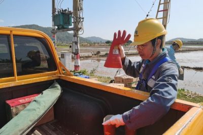 海宴小學(xué)公用臺變進(jìn)行增容改造 海宴小學(xué)公用臺變進(jìn)行增容改造