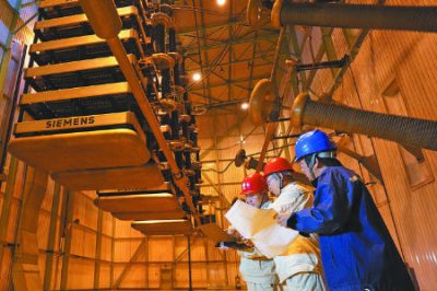 上海南橋換流站開展直流核心設備整體改造